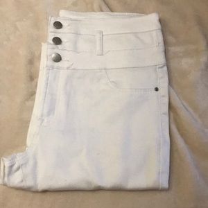 White high waisted jeans
